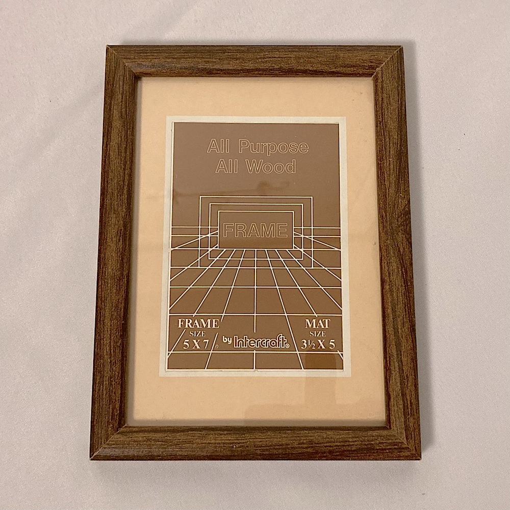 ⭐️ 5” x 7” Wooden Picture Frame Hangable All Purpose All Wood